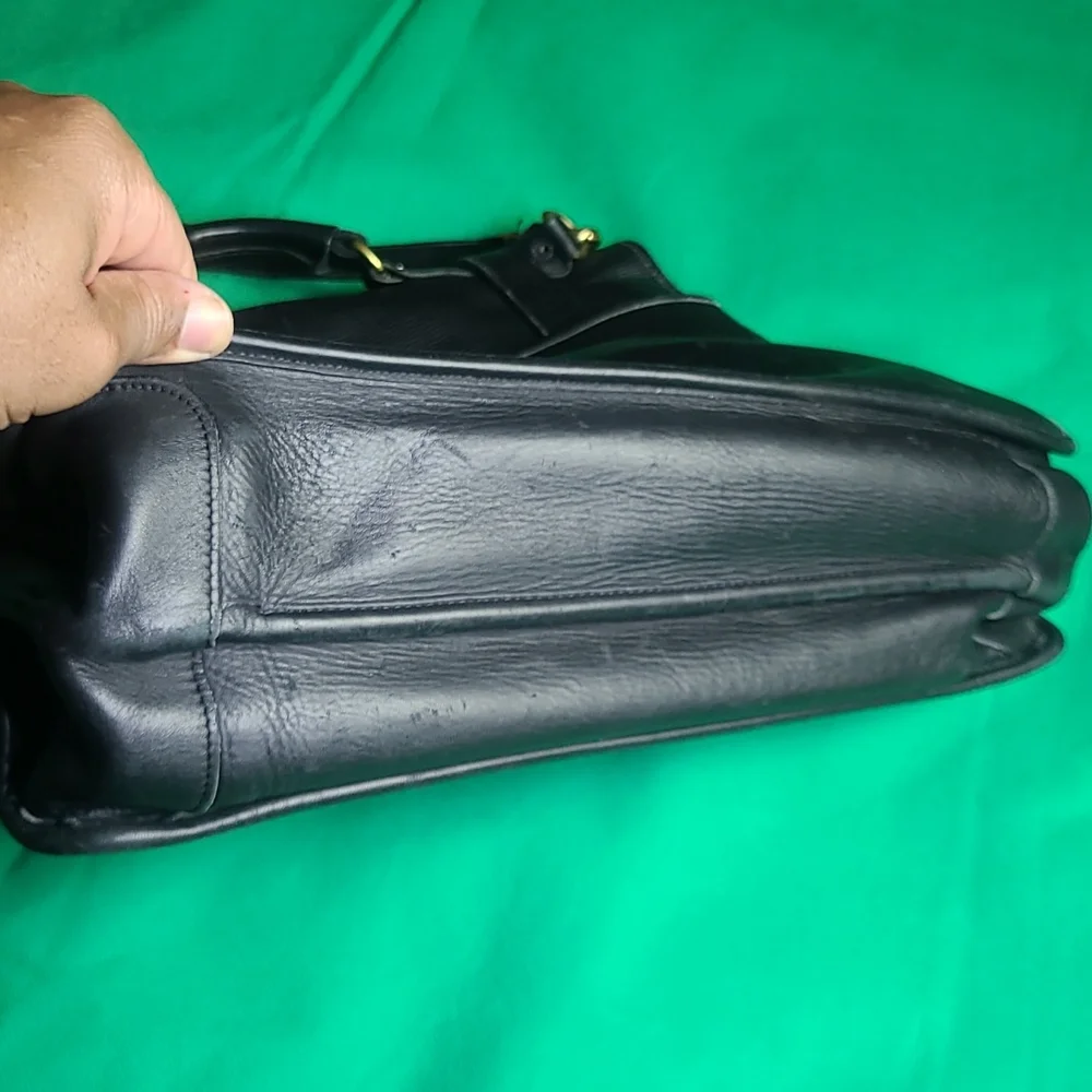 COPY - Vintage Amiet Leather Briefcase 💼